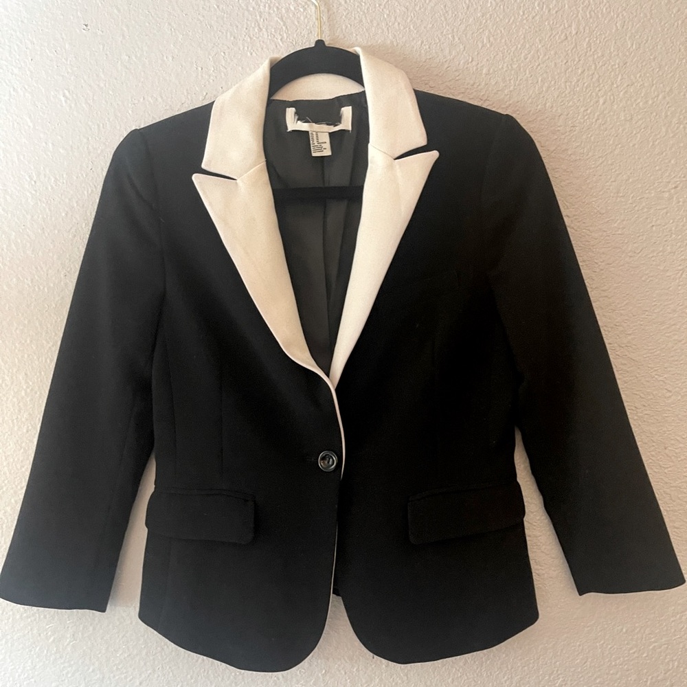 Black Blazer with cream color collar